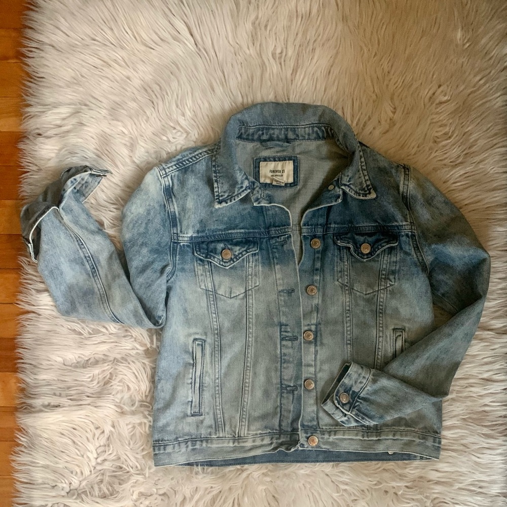 Forever 21 Ombré wash jean jacket - Picture 10 of 10